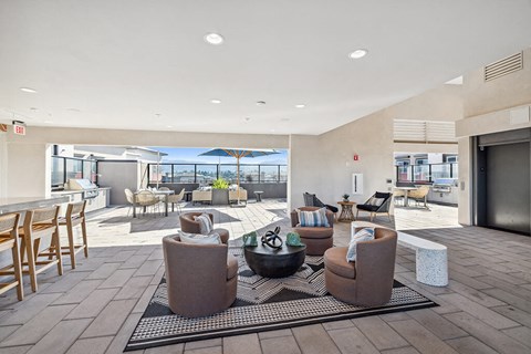 Rooftop seating at The Braydon Apartments in Napa CA