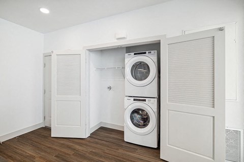 In unit laundry at The Braydon Apartments in Napa CA