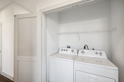 Side by side washer and dryer at The Braydon Apartments in Napa CA
