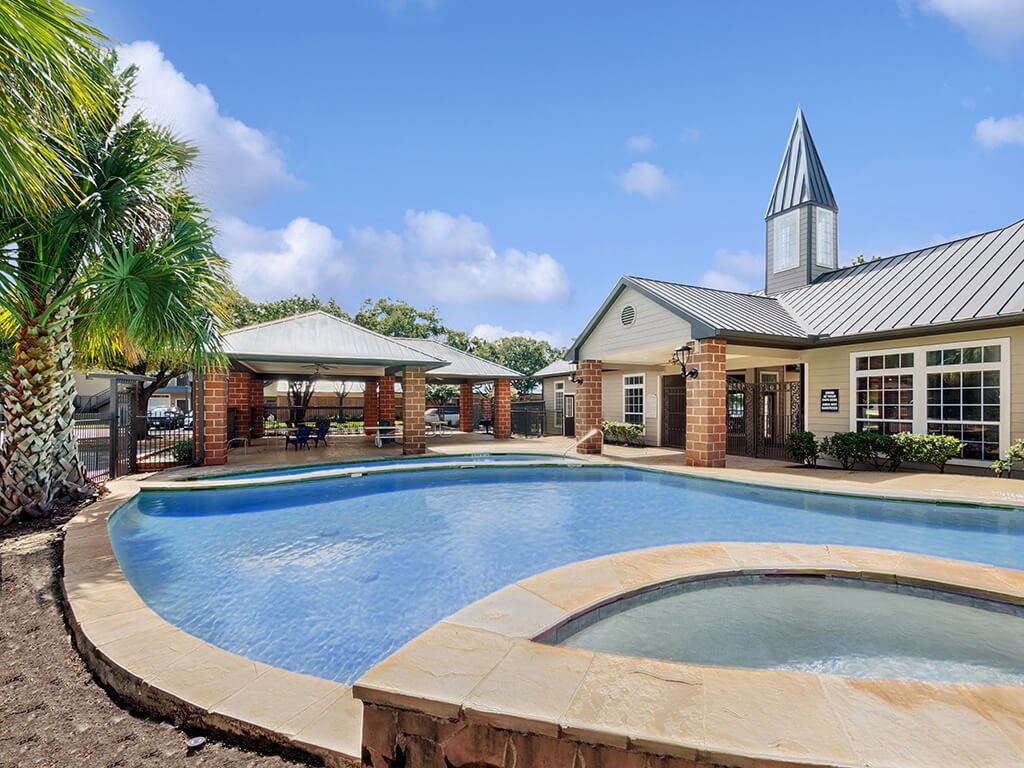 Swimming pool at Tidwell Estates in Houston TX