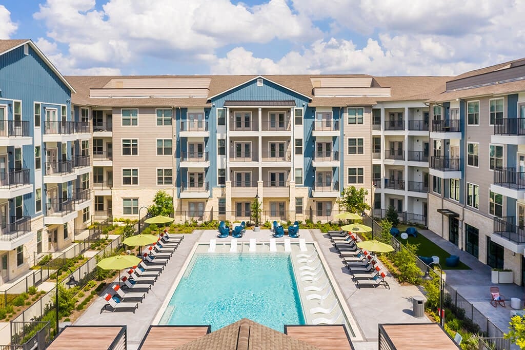 Pool courtyard at 1900 Parmer Apartments in Austin TX