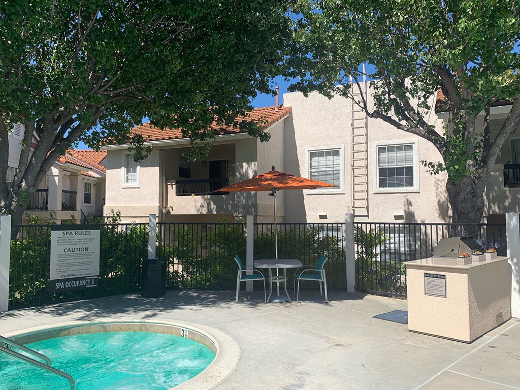 Pool Spa and BBQ Grills at Westbrook Apartments in San Diego CA