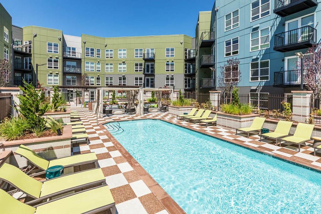 Pool and Lounge Chairs at Aspect at Totem Lake Apartments in Kirkland WA