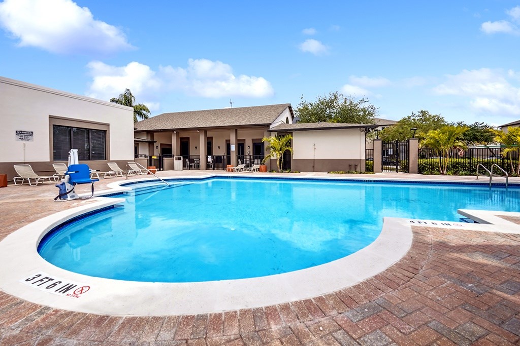 Pool at Cedar Grove Apartments in Miami FL