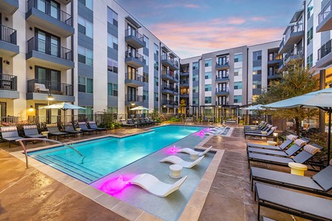 Pool at dusk at Luca Apartments in Austin TX