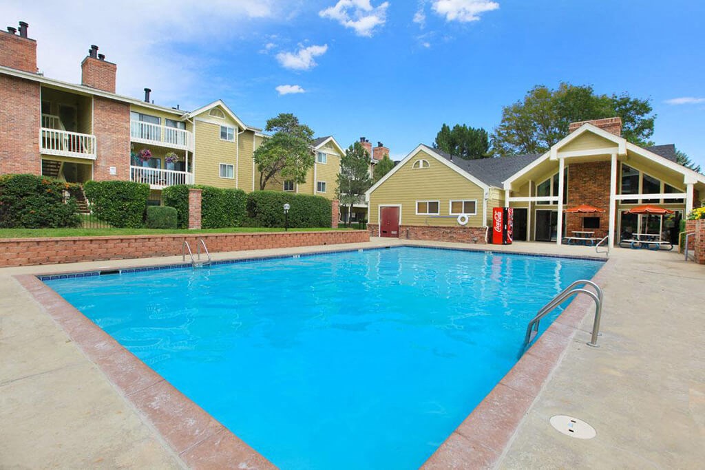 Pool at Rock Peak on Sunset Apartments in Longmont CO