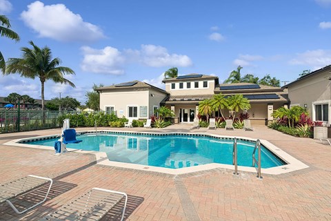 Pool at Running Brook Apartments in Miami FL