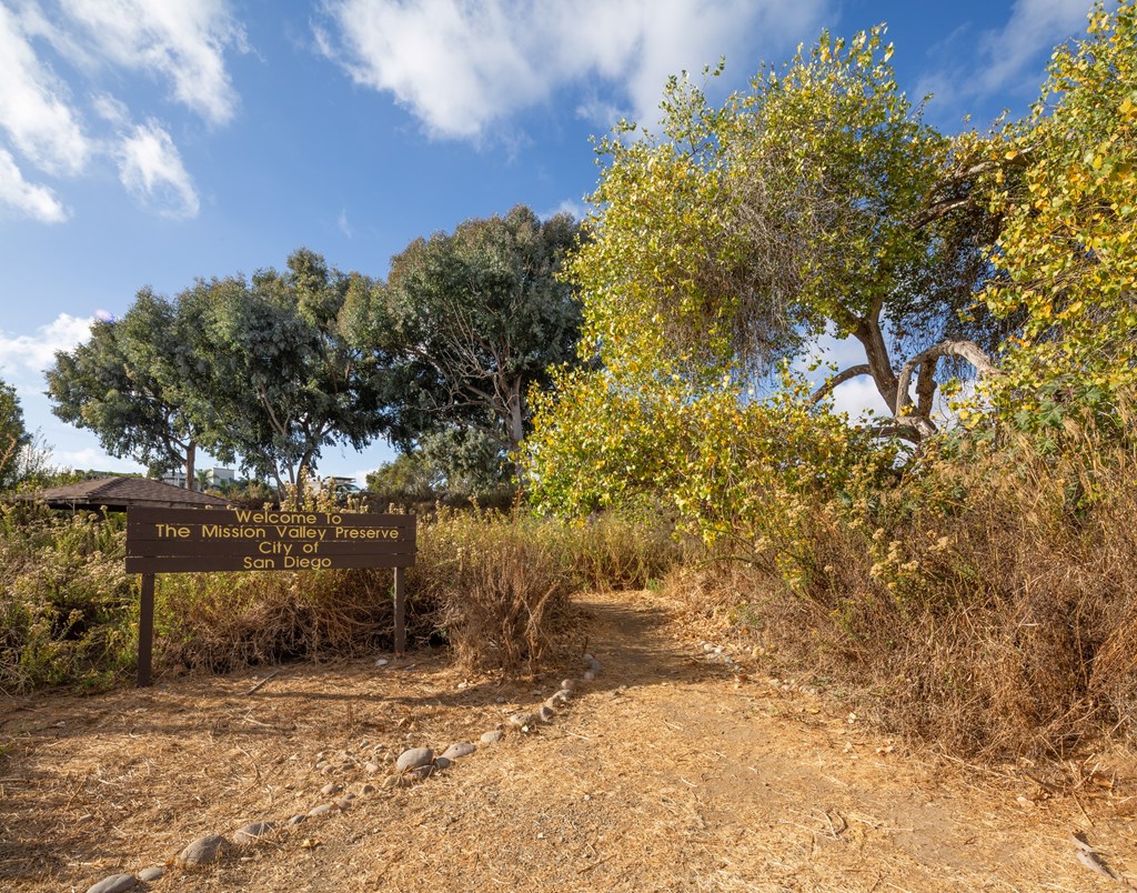 Rivair Apartment Homes