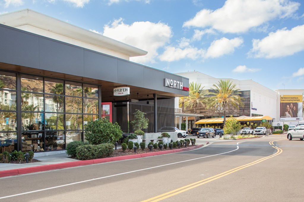 Rivair Apartment Homes