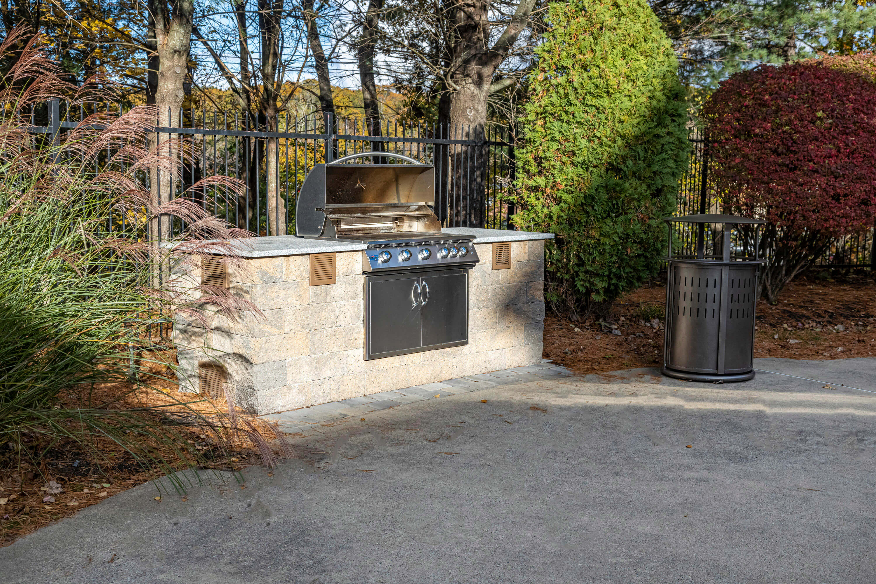 Outdoor grill at River Pointe at Den Rock in Lawrence MA