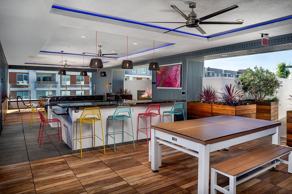 Rooftop Euphoria Table and Kitchen at Chroma Apartment Homes in Canoga Park CA