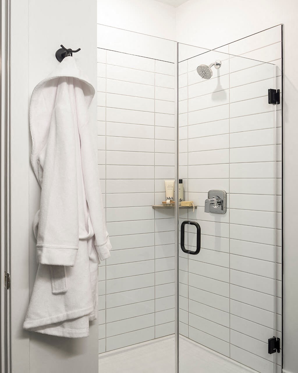 Shower at 333 Ellington Apartments in Gaithersburg MD