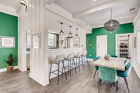 Social Lounge Dining at Sienna at Cherry Creek Apartments in Denver CO