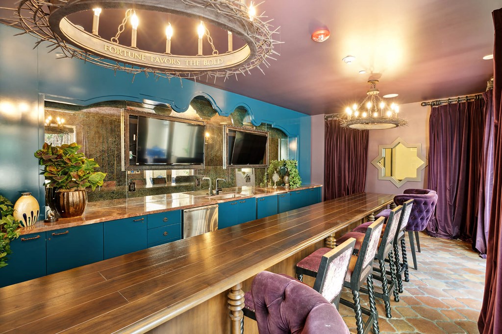 Social Lounge Enchanted Fig Bar