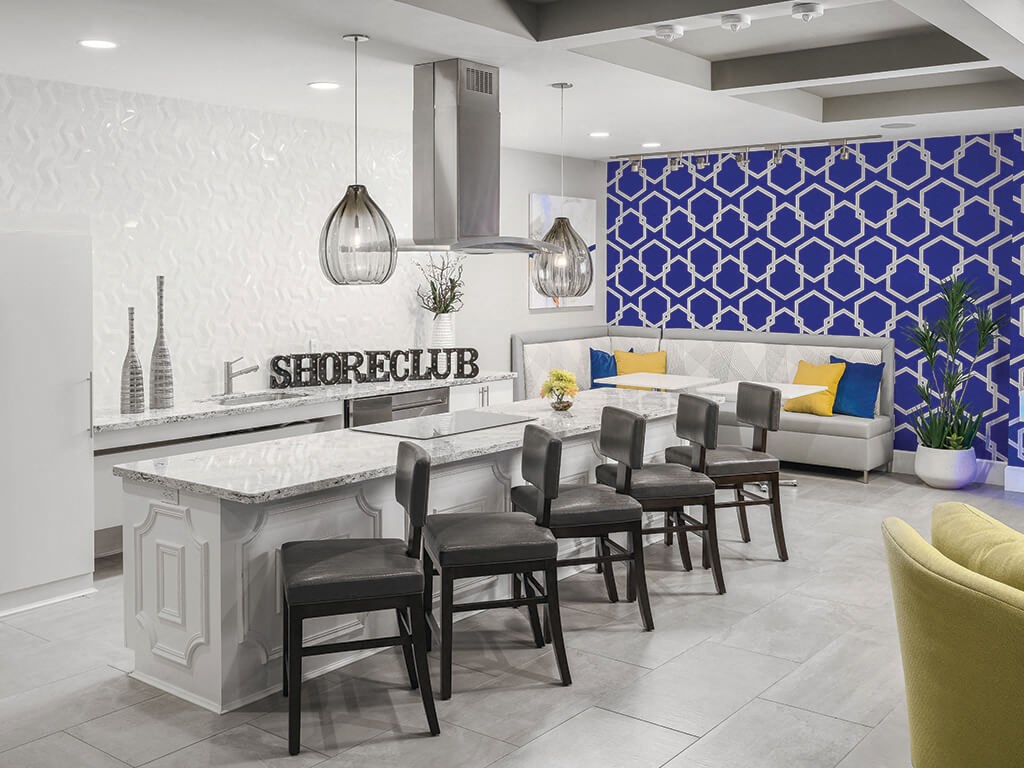 social lounge kitchen at Norte Town Lake Apartments in Tempe Arizona