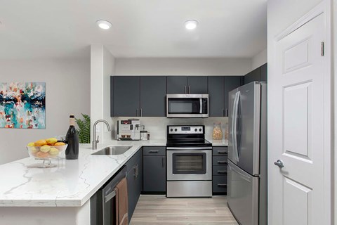 1670 Kettner Blvd. Ste. 2 Studio-3 Beds Apartment for Rent