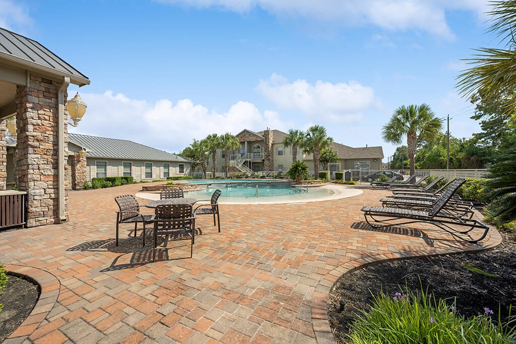Outdoor pool at Fallbrook Ranch in Houston TX