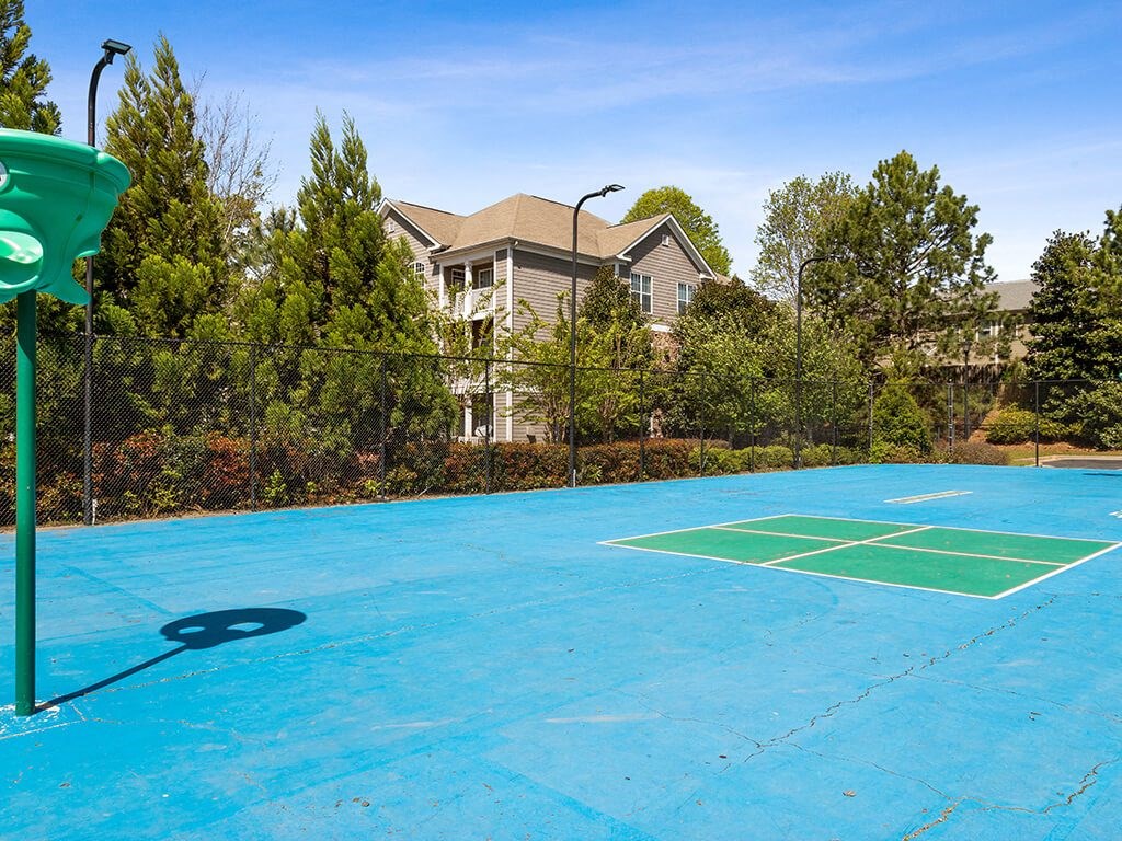 Tennis court at Lakeside Vista in Kennesaw GA