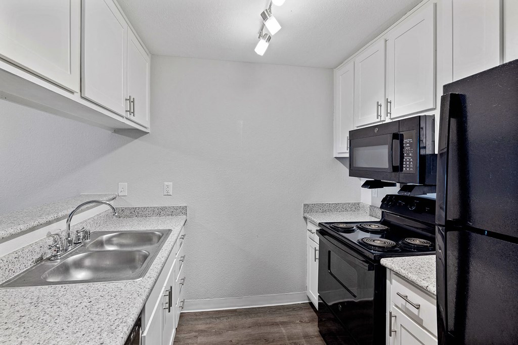 Kitchen Appliances at Hilltop Commons Apartments in San Pablo CA