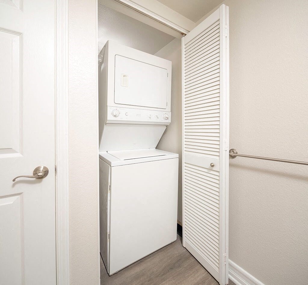 Vacant Washer and Dryer at il Palazzo Apartments in San Diego CA