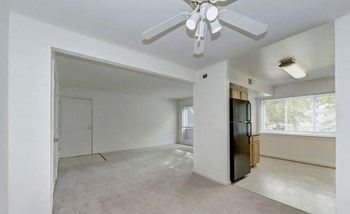 Apartment interior with ceiling fan at Leesburg Apartments in Leesburg VA - Photo Gallery 3