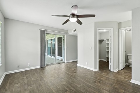 Vacant unit living room at Newport Apartment Homes in Nashville TN