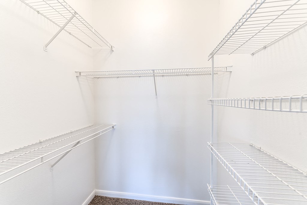 Oversized Closet at Hollow Creek in Conroe TX