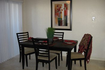 dining room at Riverstone Apartments in Antioch, CA - Photo Gallery 2