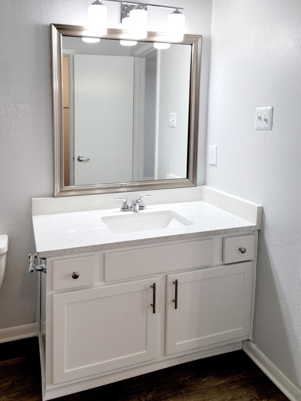 Lakebridge Townhomes Vanity