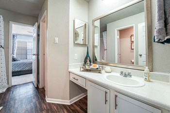 The Madison On The Lake