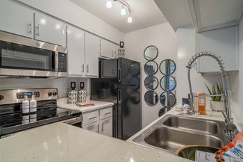 The Parker At Ellington Apartments