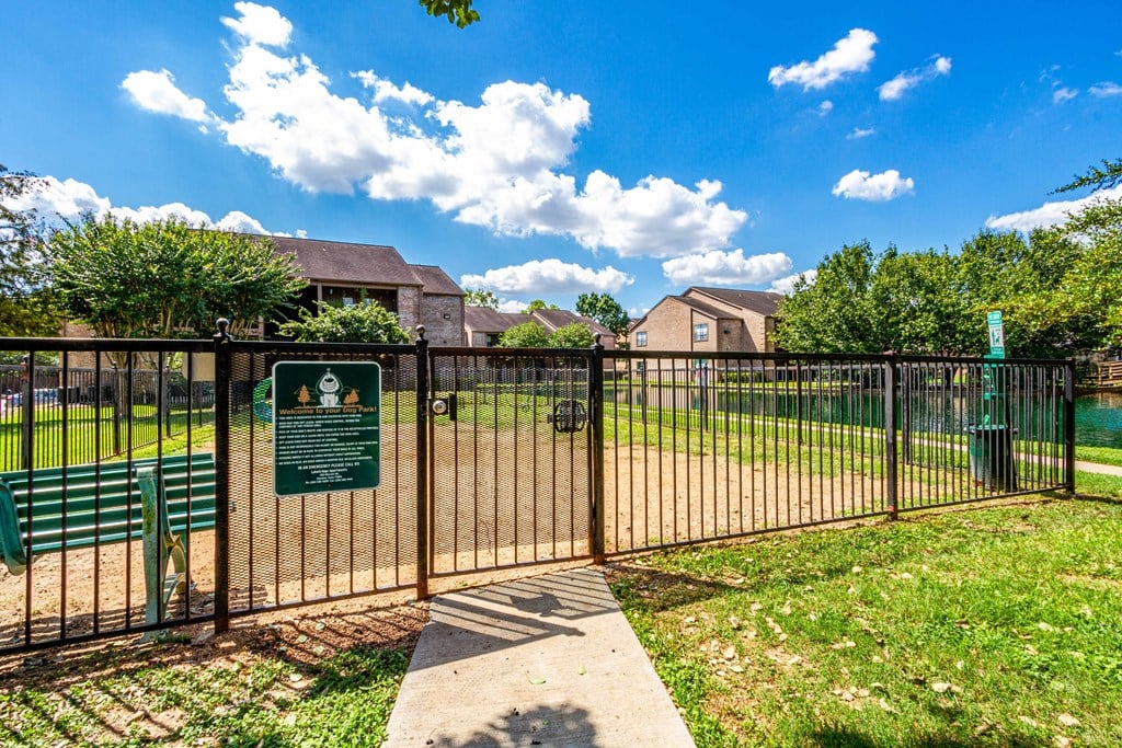 Lakebridge Apartments Houston