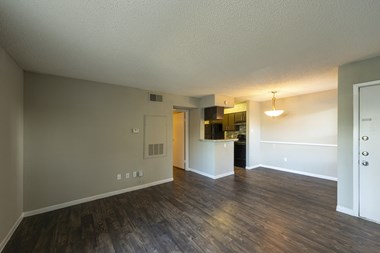 12801 Roydon 1-2 Beds Apartment for Rent Photo Gallery 1