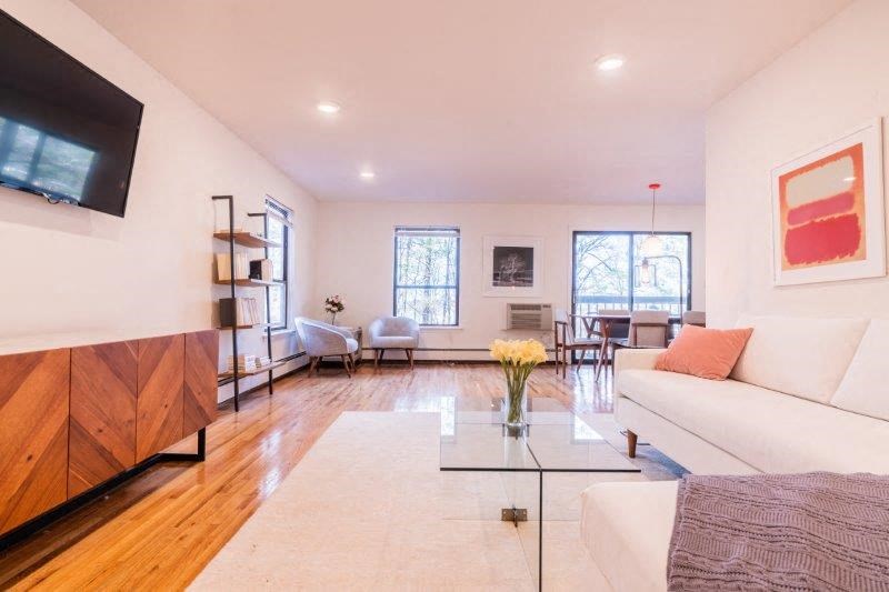 Roseland_Living_Room 3