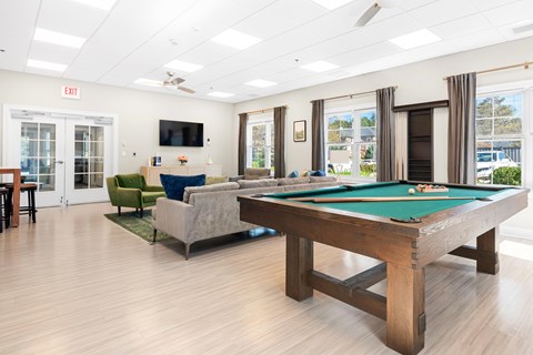the preserve at ballantyne commons pool room