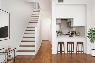 300 Grand St Studio-2 Beds Apartment for Rent - Photo Gallery 3