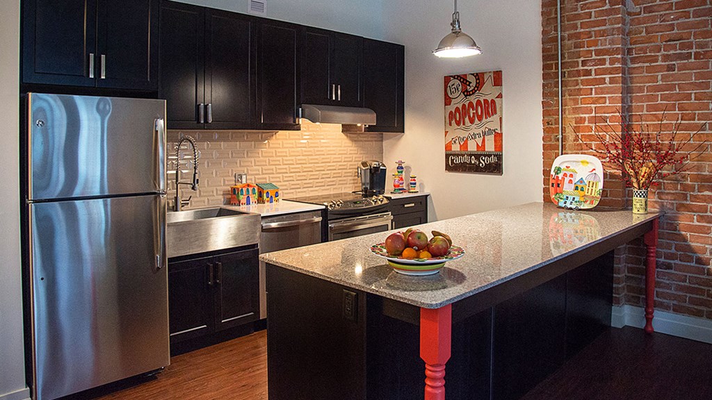 Kitchen with Appliances at The Malcomson, Michigan, 48226