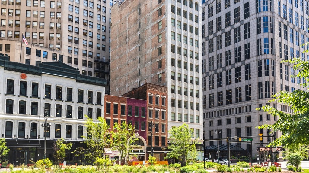 Building at Vinton, Michigan, 48226