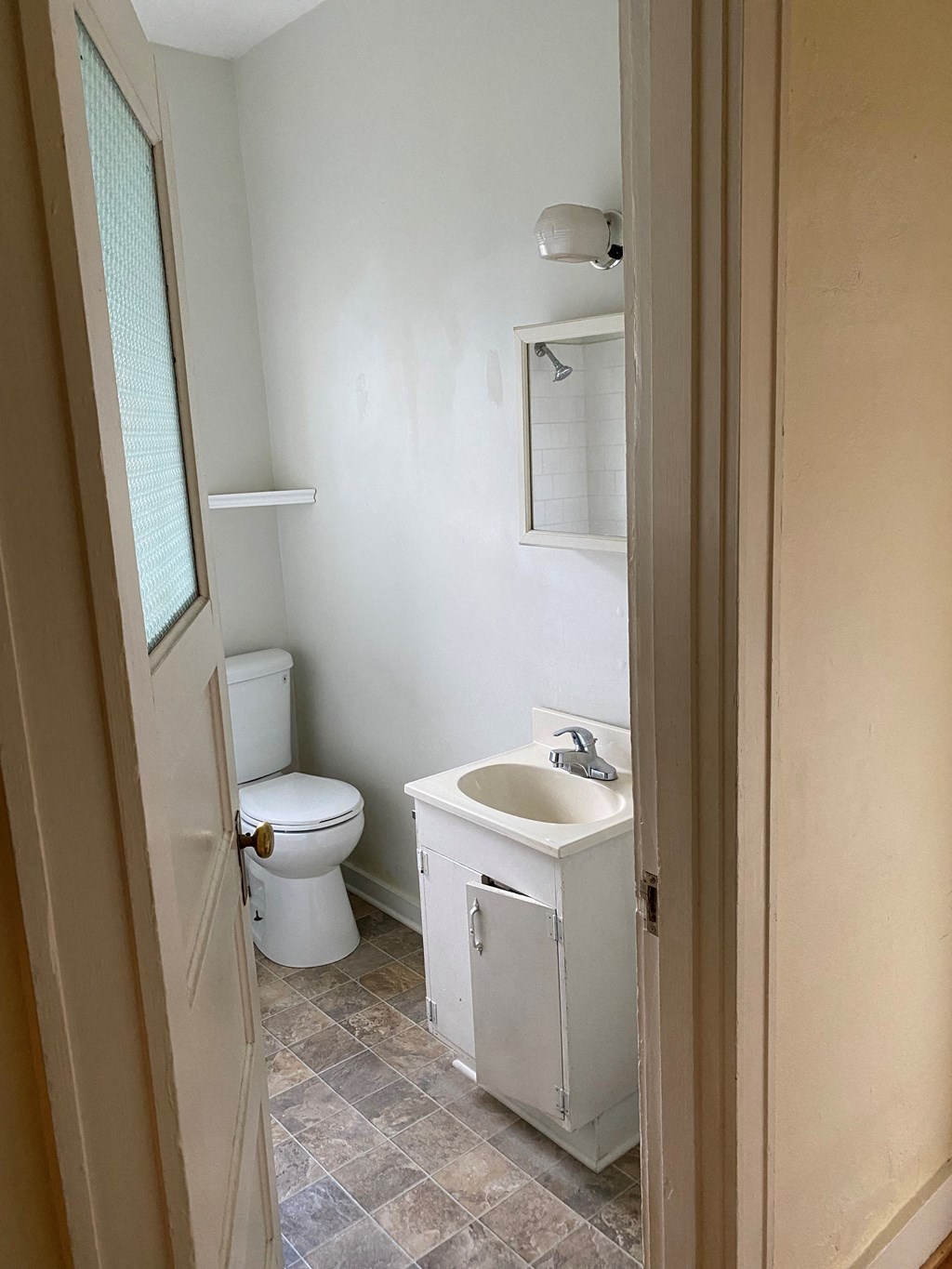 this is a photo of the bathroom in a 1 bedroom apartment at deer hill apartments in c