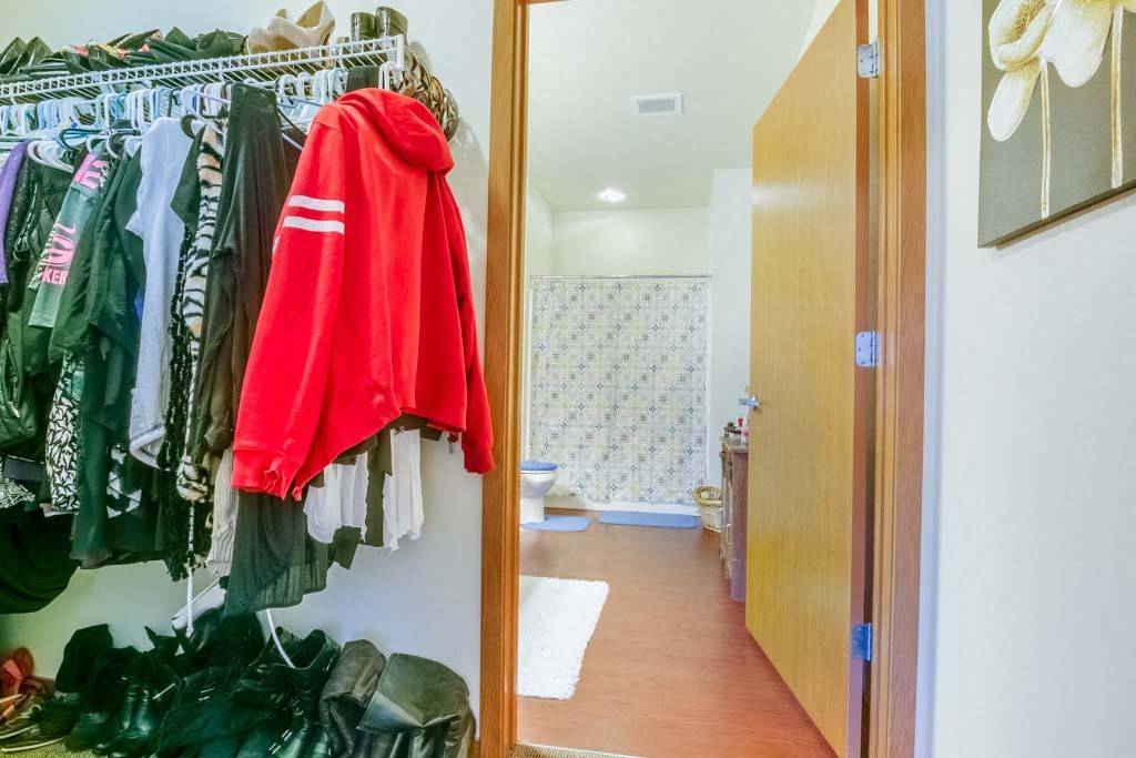 Spacious Bathroom and Closet