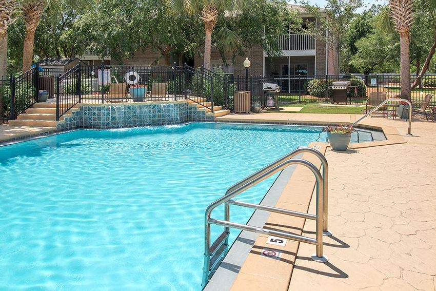 pool - Photo Gallery