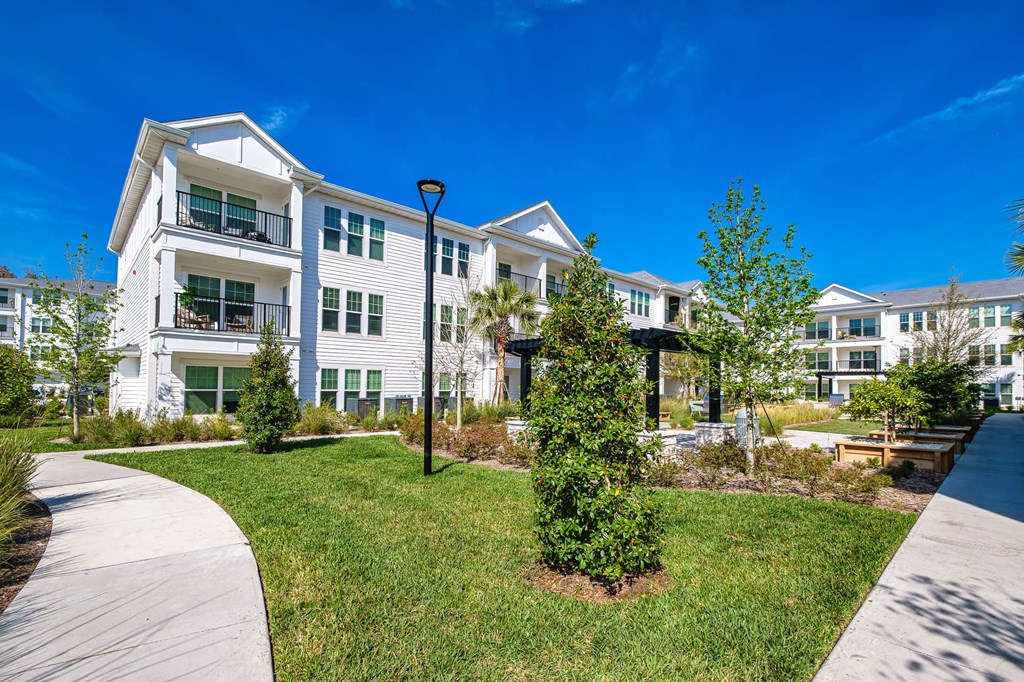 exterior view of apartments at the preserve at city center apartments
