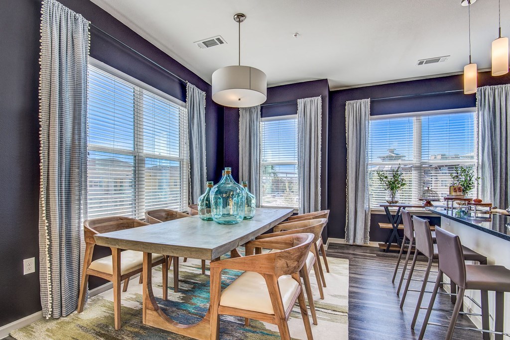 Hebron 121 Station  kitchen