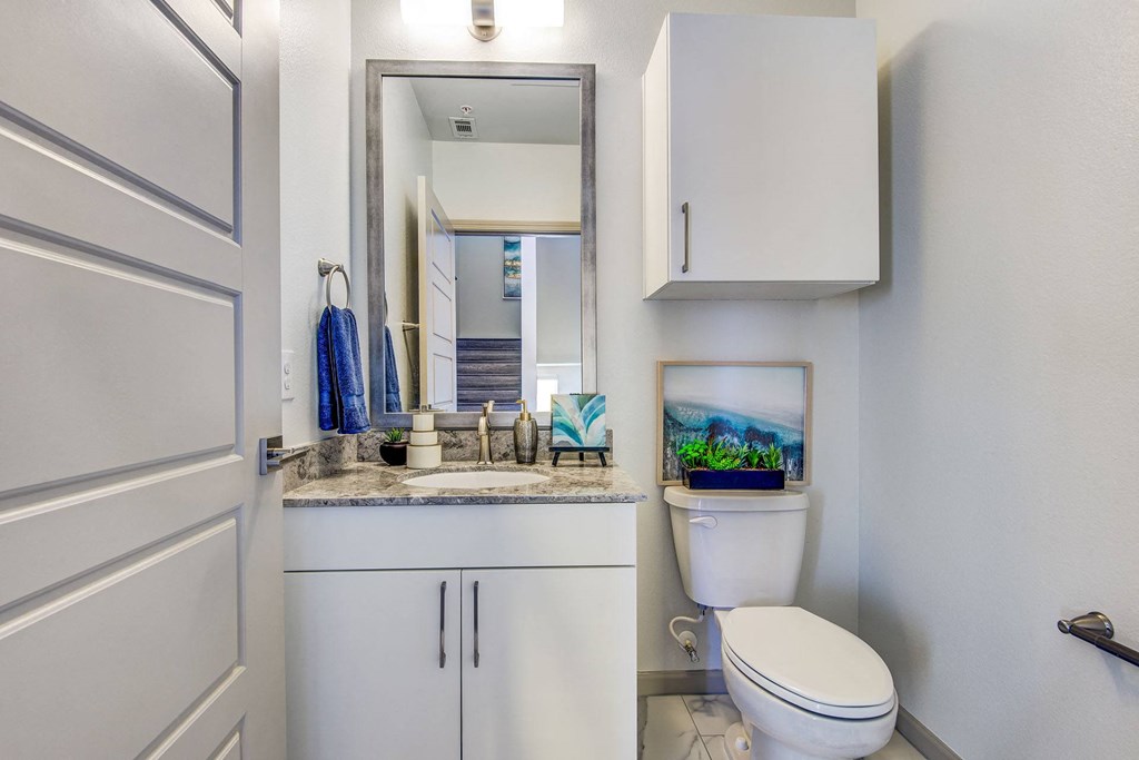 Hebron 121 Station  bathroom