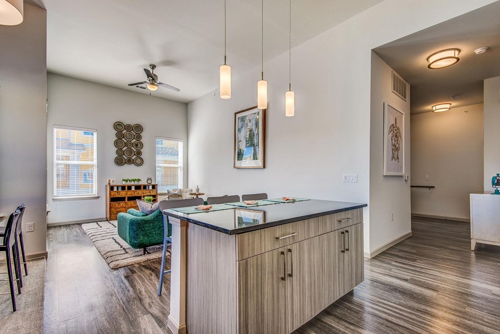 Hebron 121 Station  kitchen