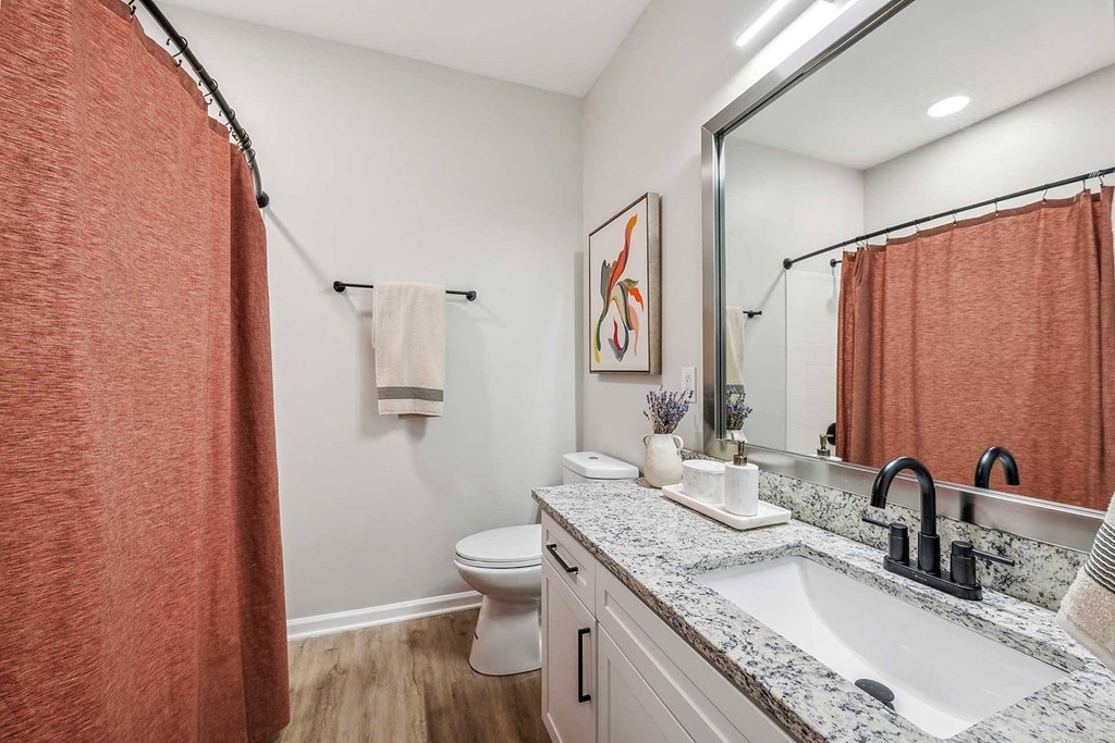 The Reserve At Meadowmont Apartments And Townhomes