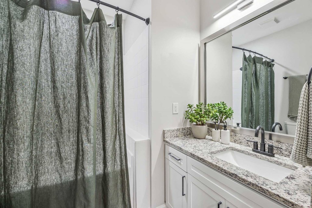 The Reserve At Meadowmont Apartments And Townhomes