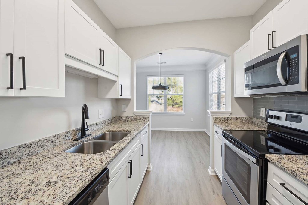 The Reserve At Meadowmont Apartments And Townhomes