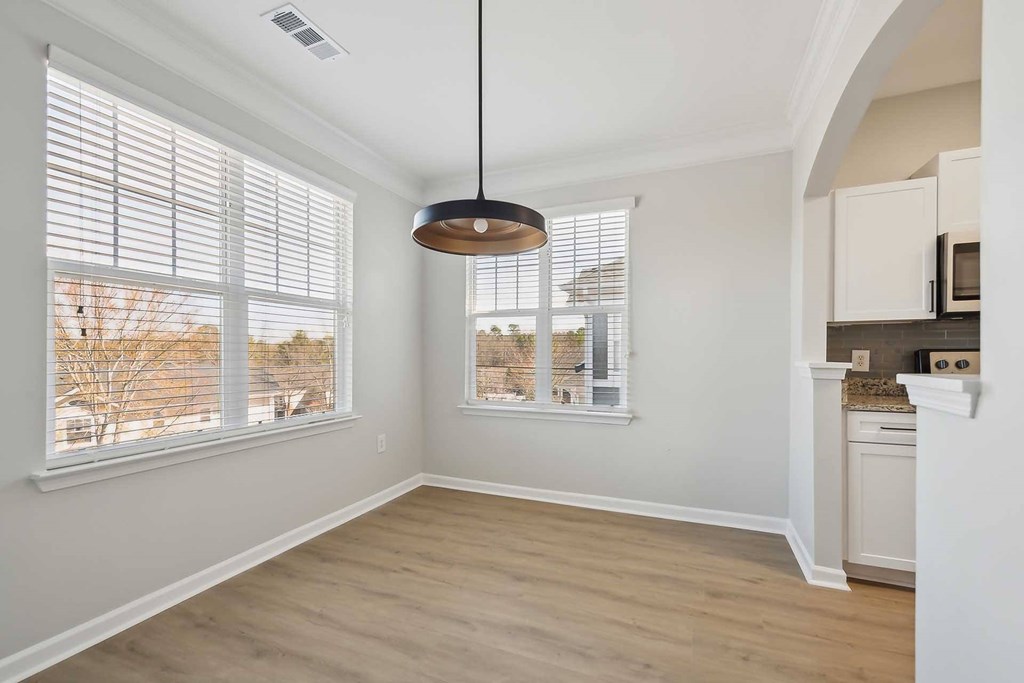 The Reserve At Meadowmont Apartments And Townhomes