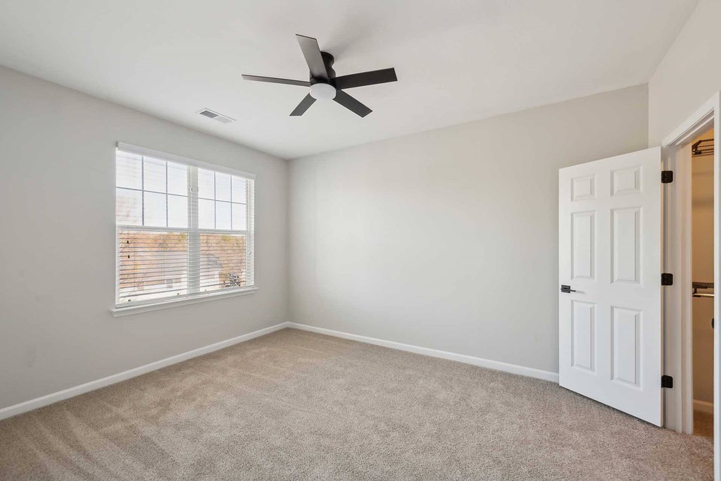 The Reserve At Meadowmont Apartments And Townhomes